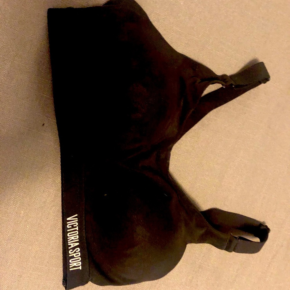 Victoria’s Secret sport bra new